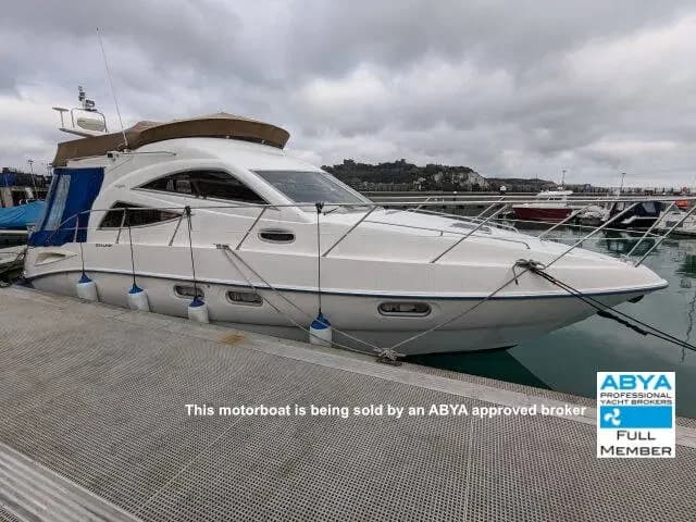 2004 Sealine F34 Boat for Sale in Dover Marina