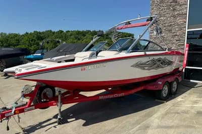 2005 MasterCraft XStar 2