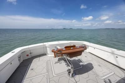 Viking 58 Convertible 3