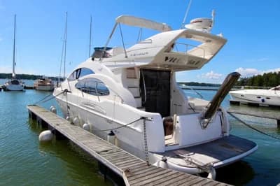 2009 Azimut 42 | 43.3 ft 2