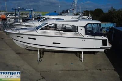 2025 Nimbus 305 Coupe | 33.0 ft 2
