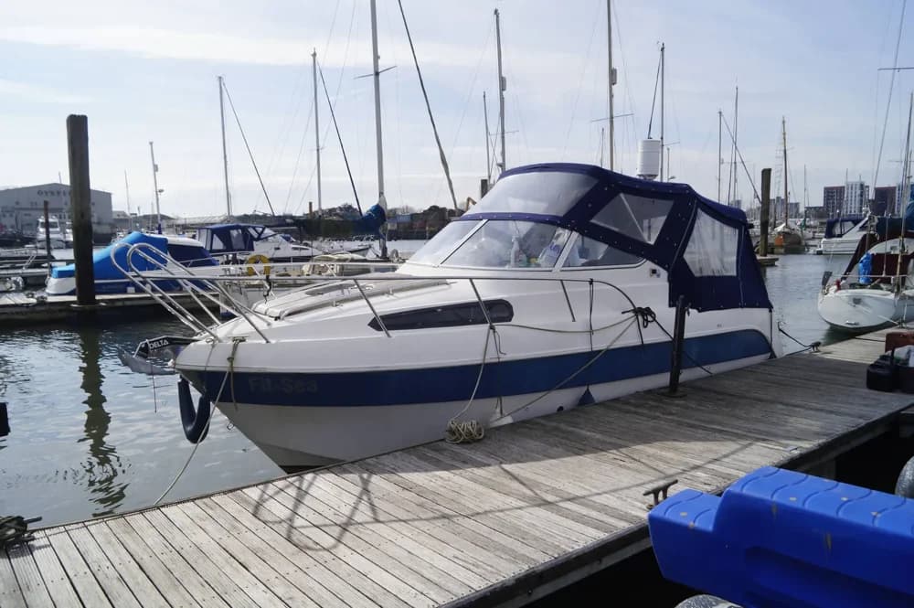2008 Bayliner 750 Capri LS Bowrider Boat for Sale in Southampton