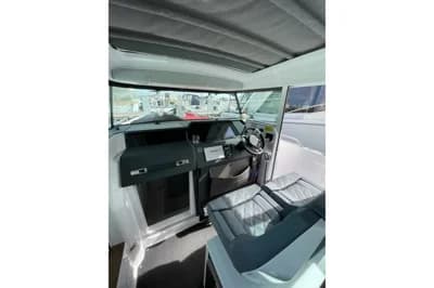 Axopar 37 XC Cross Cabin 2