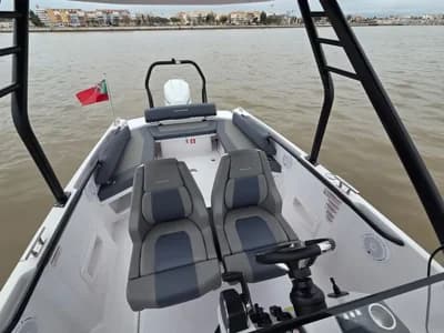 2023 Axopar 25 Cross Top Boat for Sale in Vila Real de Santo Antonio 5