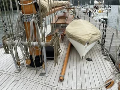 1995 Laurent Giles Dyarchy Gaff Cutter Boat for Sale in Cornwall 4