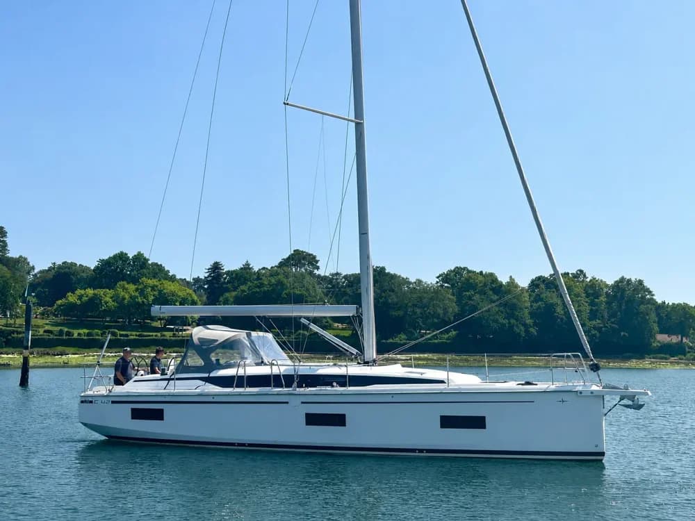 2024 Bavaria C42 Boat for Sale in Portsmouth
