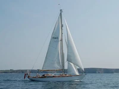 1963 Tucker-Brown Kim Holman Bermudan Cutter Boat for Sale in Devon 2