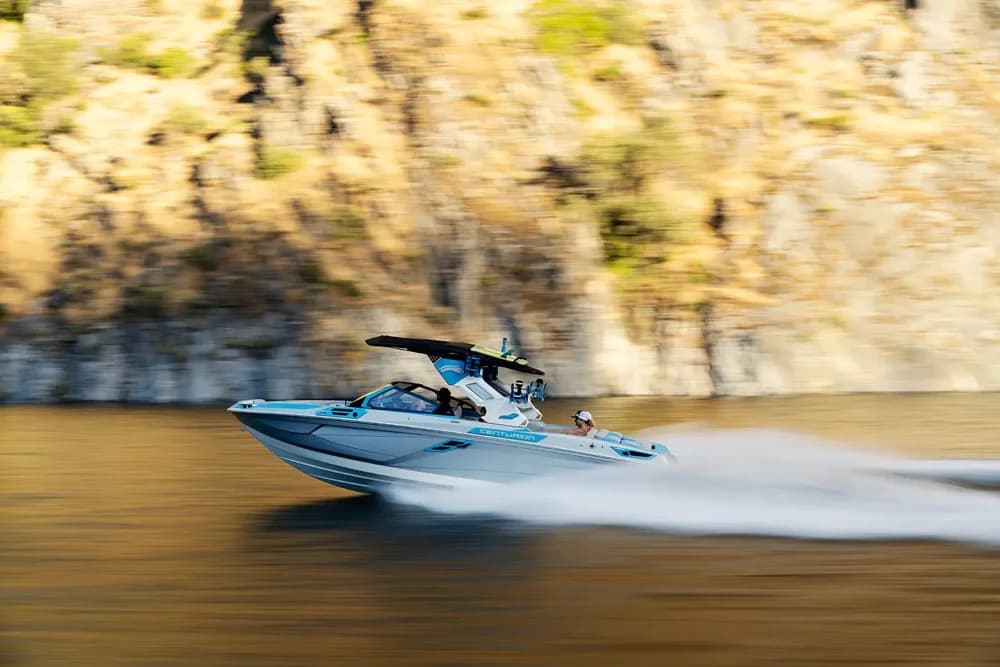 2025 Centurion Ri245 Boat for Sale in Poole.