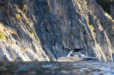 2025 Centurion Ri245 Boat for Sale in Poole. 4