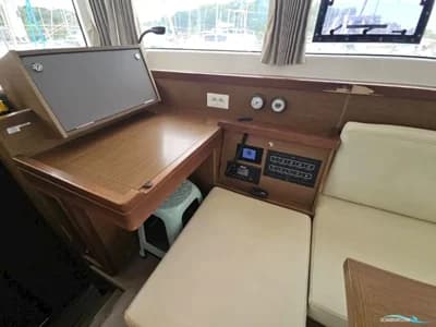 Lagoon 40 2