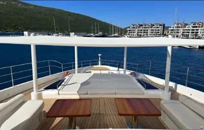 Gulf Craft Majesty 100 2