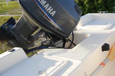 2006 Key West 152 Center Console 3