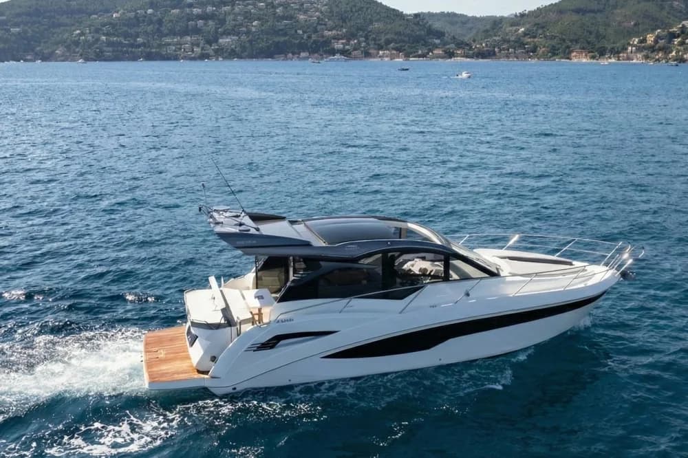 2019 Galeon 425 HTS | 12m