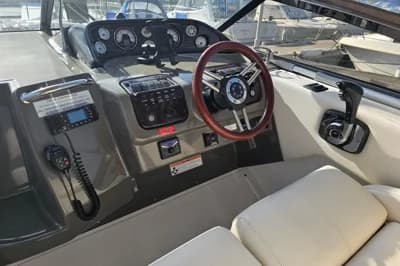 2008 Regal Commodore 2665 | 9m 3