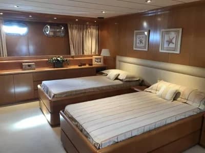 2001 DOQUEVE ASTILLEROS DOQUEVE MAJESTY 80 5