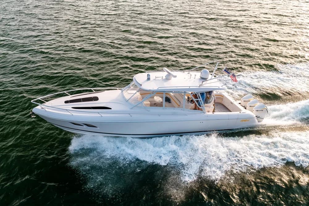 2020 Intrepid 407 Cuddy