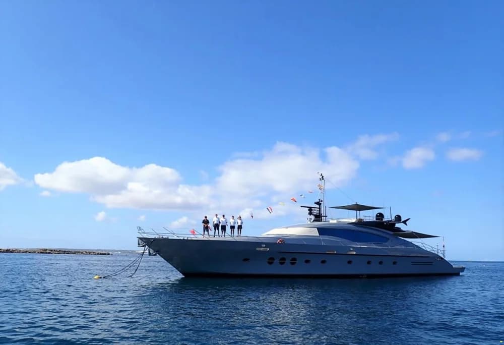 Palmer Johnson 120