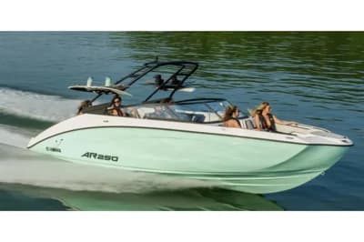 2024 Yamaha Boats AR250 | 7m 2