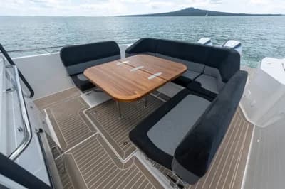 2026 Nimbus Tender 11 (T11) X-Edition | 40.7 ft 3