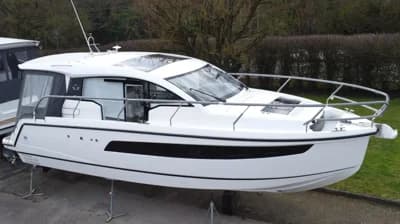 2025 Sealine C335 | 10m 2