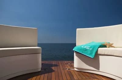 SPIRIT 31 HT INBOARD 3