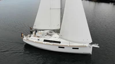 Bénéteau Oceanis 35.1 3