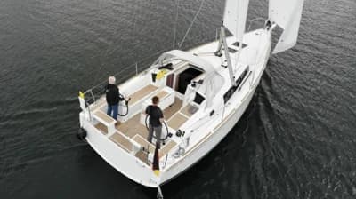 Bénéteau Oceanis 35.1 4