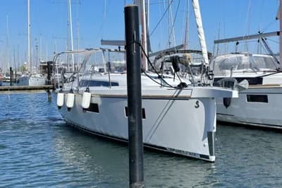 Bénéteau Oceanis 34.1 4