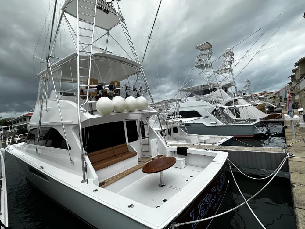 2003 Viking 52 | 52.8 ft