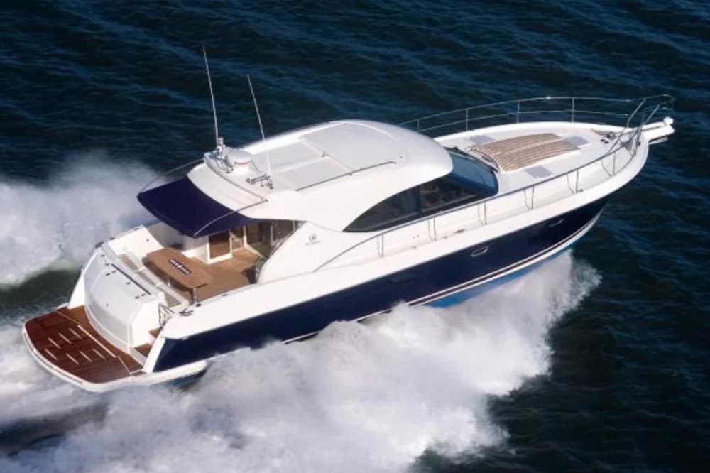 2008 Riviera 4700 Sport Yacht | 54ft