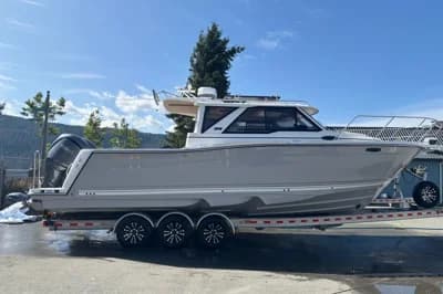 2027 Cutwater C-288 Coupe | 33 ft 2
