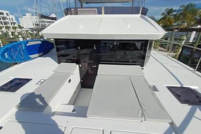 Leopard 40 Powercat 3