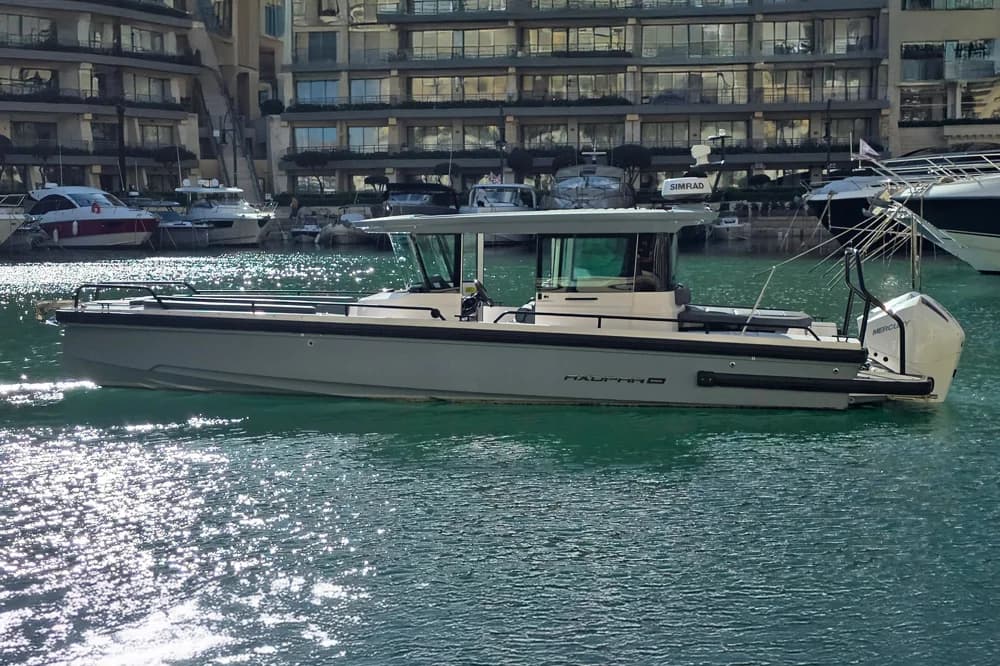 2021 Axopar 28 Cabin | 29ft