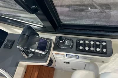2022 Boston Whaler 405 Conquest | 40 ft 3