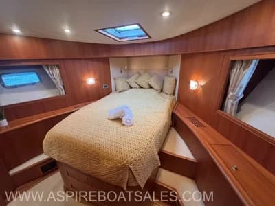 2010 Trader 42 Signature Boat for Sale in Southampton 3