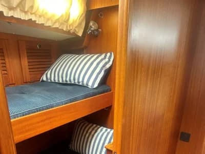 2004 Hallberg-Rassy 53 Boat for Sale in Hamble-le-Rice 3