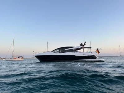 Sunseeker Predator 74 XPS 3