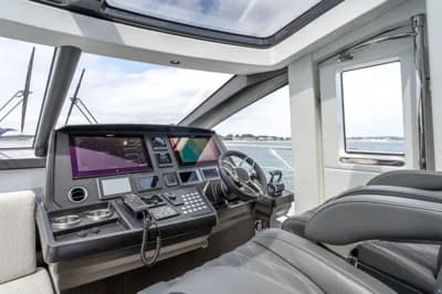 Sunseeker Predator 74 XPS 5