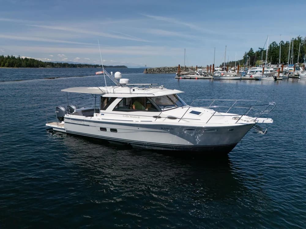 2022 Cutwater C-32 Coupe | 32ft