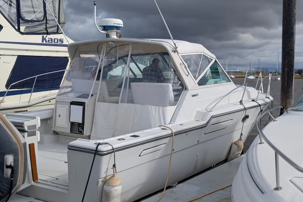 1988 Tiara Yachts 3300 Open | 33 ft