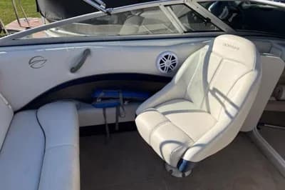 2000 Crownline 205 CCR | 20.3 ft 3