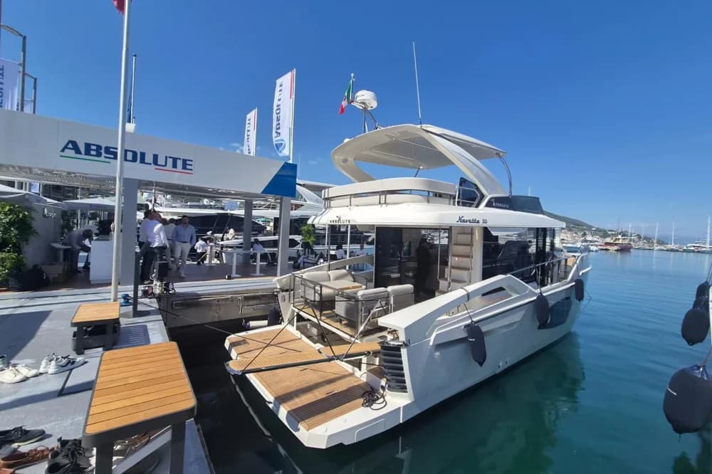 2026 Absolute Navetta 50 | 49ft