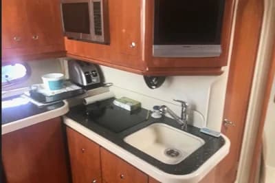 2007 Four Winns 378 Vista | 41.3 ft 3