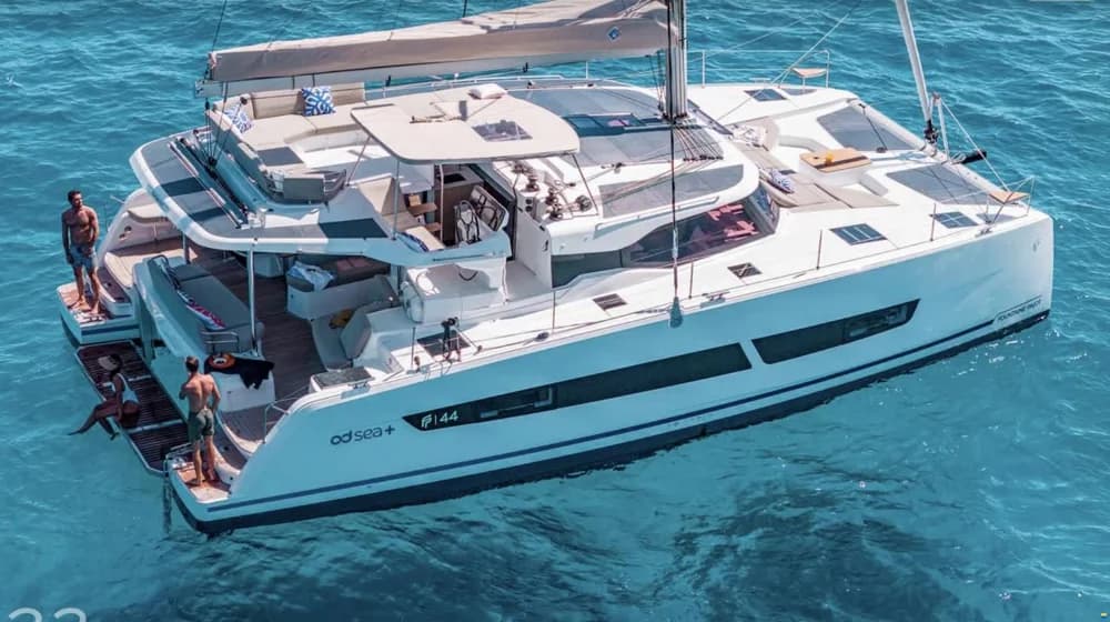 Fountaine Pajot 44