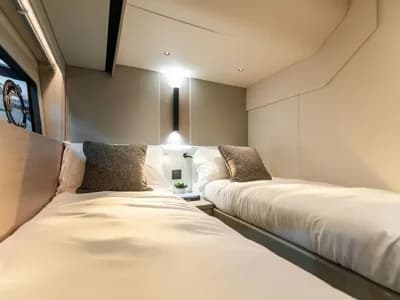 2026 Sunseeker Manhattan 56 Boat for Sale in Poole 3