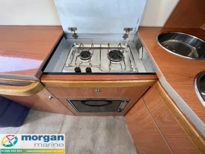 2006 Sealine F34 Boat for Sale in Essex 4
