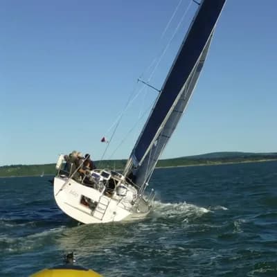 1999 Elan 333 Boat for Sale in Lymington 2