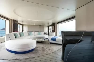 2018 Azimut 35 Boat for Sale in Rome 3
