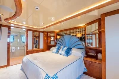 2001 Heesen 130 Boat for Sale in Valencia 5