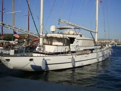 1969 NAVALCANTIERI 100 Boat for Sale 2